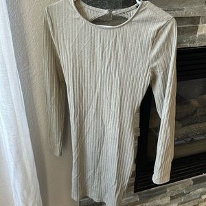 Long Sleeve Backless Dress